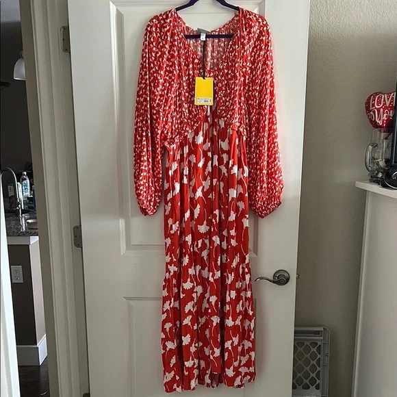 Women's Orange Patterned Dress - Picture 1 of 5